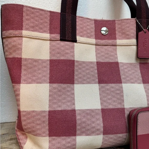 Coach Pink and White Plaid Tote Bag with matching Wallet - Picture 5 of 14